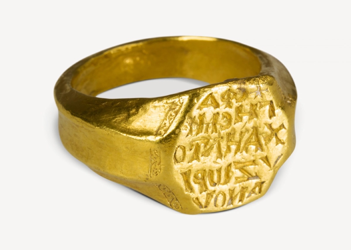 Antique engraved gold signet ring — a released item